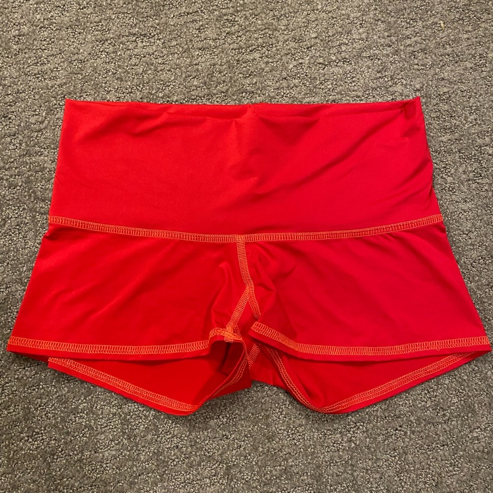 Teeki shorts